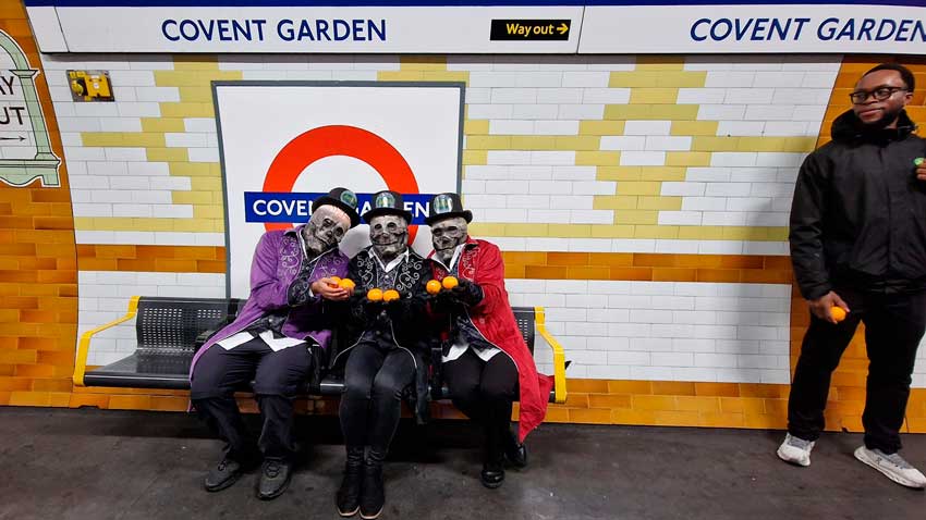 acciones de sampling en el metro de londres